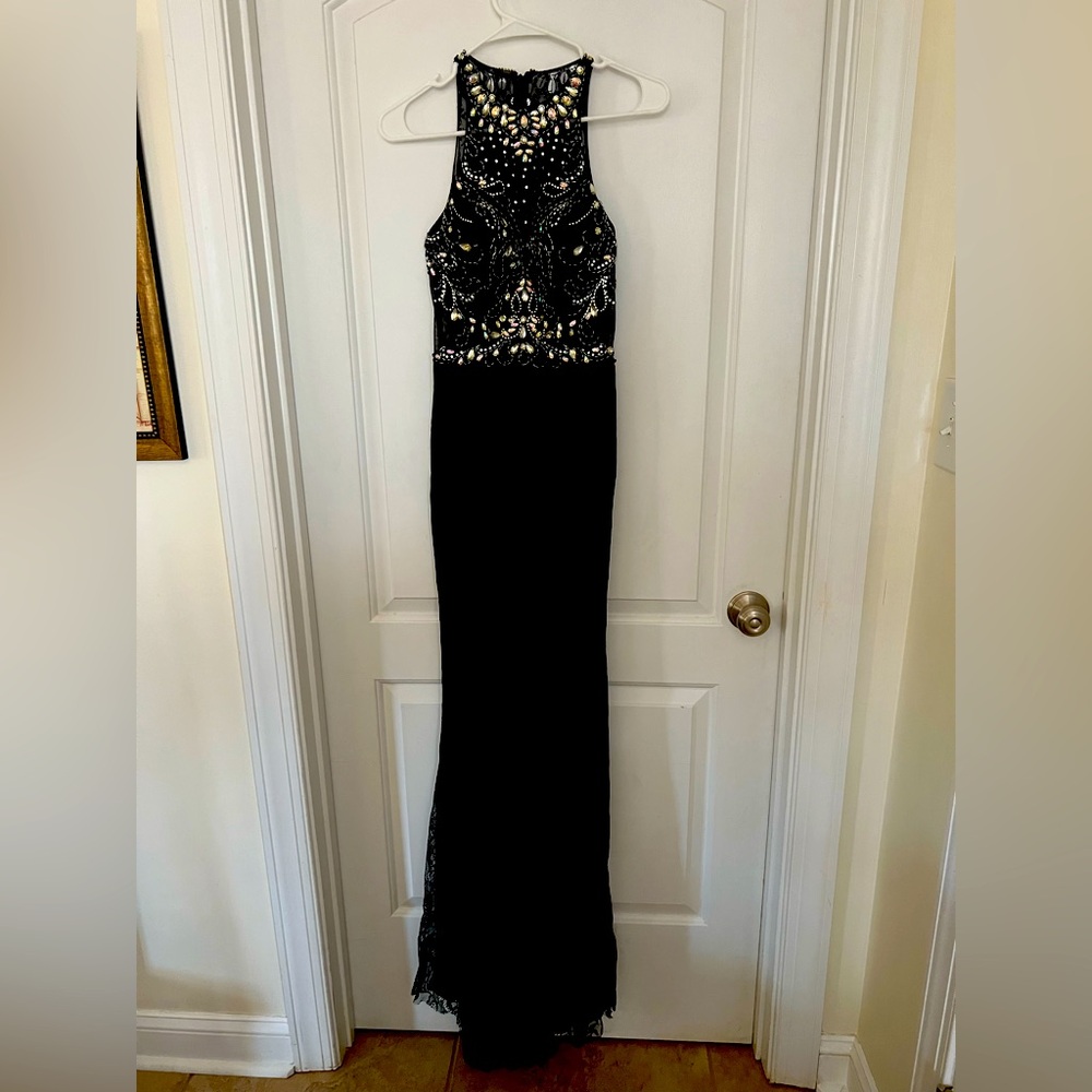 Elegant, black lace, and sequined evening gown. Size 0. BLUSH PROM